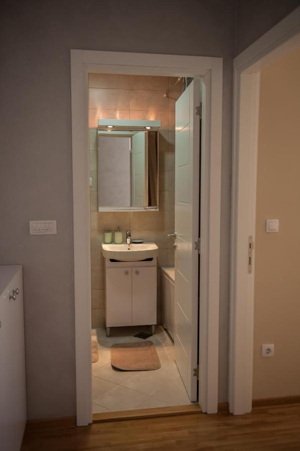 Apartment Ada Belgrad Zimmer foto